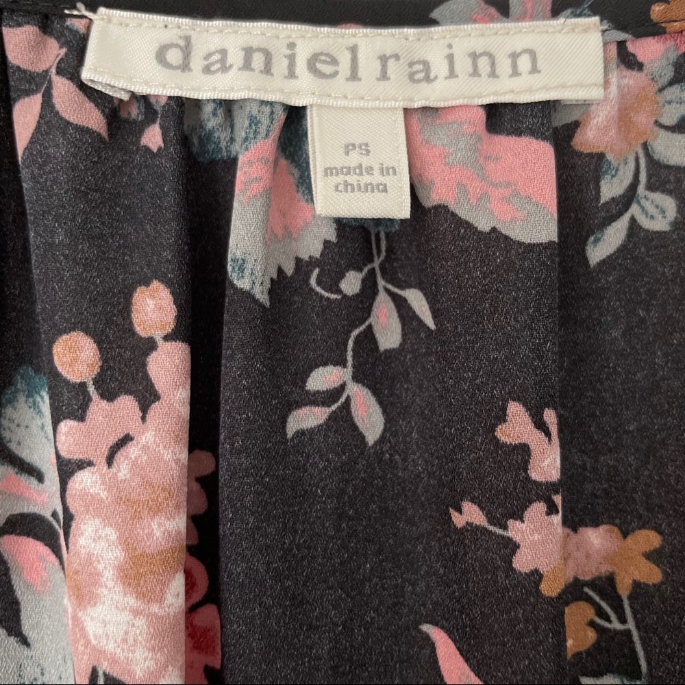 Daniel Rainn Floral Dress with Pockets - Picture 7 of 12